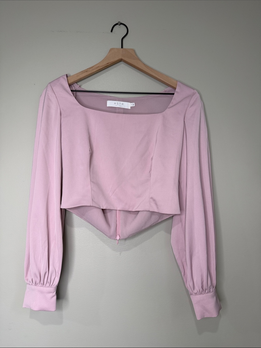 Astr Pink Long Sleeve Square-Neck Crop Top Small